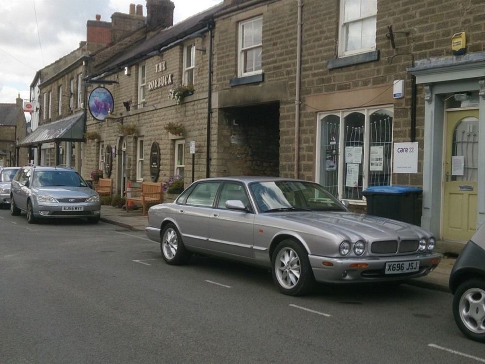 Hotel The Roebuck Chapel-en-Le-Frith Exterior foto